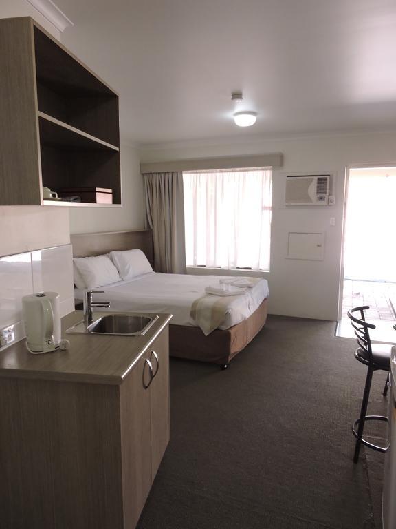 Town & Country Motel Nerang Pokój zdjęcie